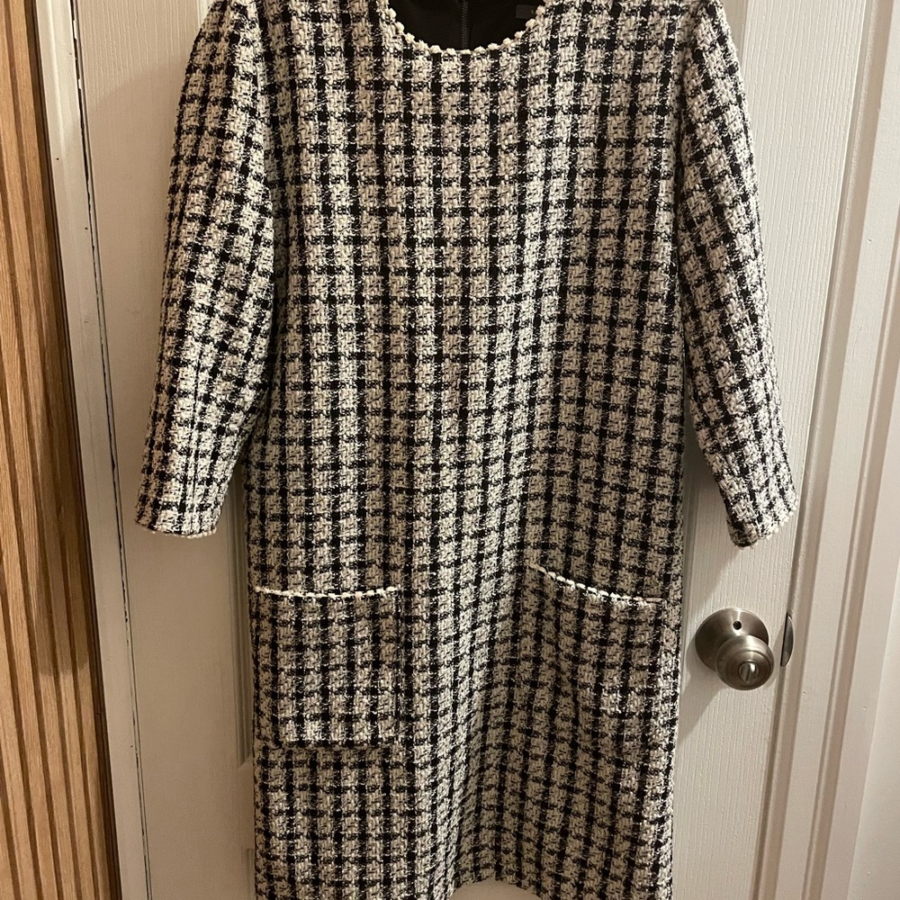 Suzy Shier Black and White Puff Sleeve Sheath Dress